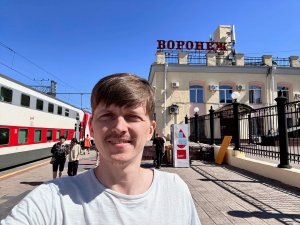 На вокзале Воронежа по пути домой